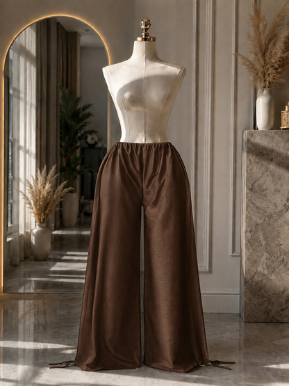 Célora balloon pants, close-up of the soft linen-feel fabric