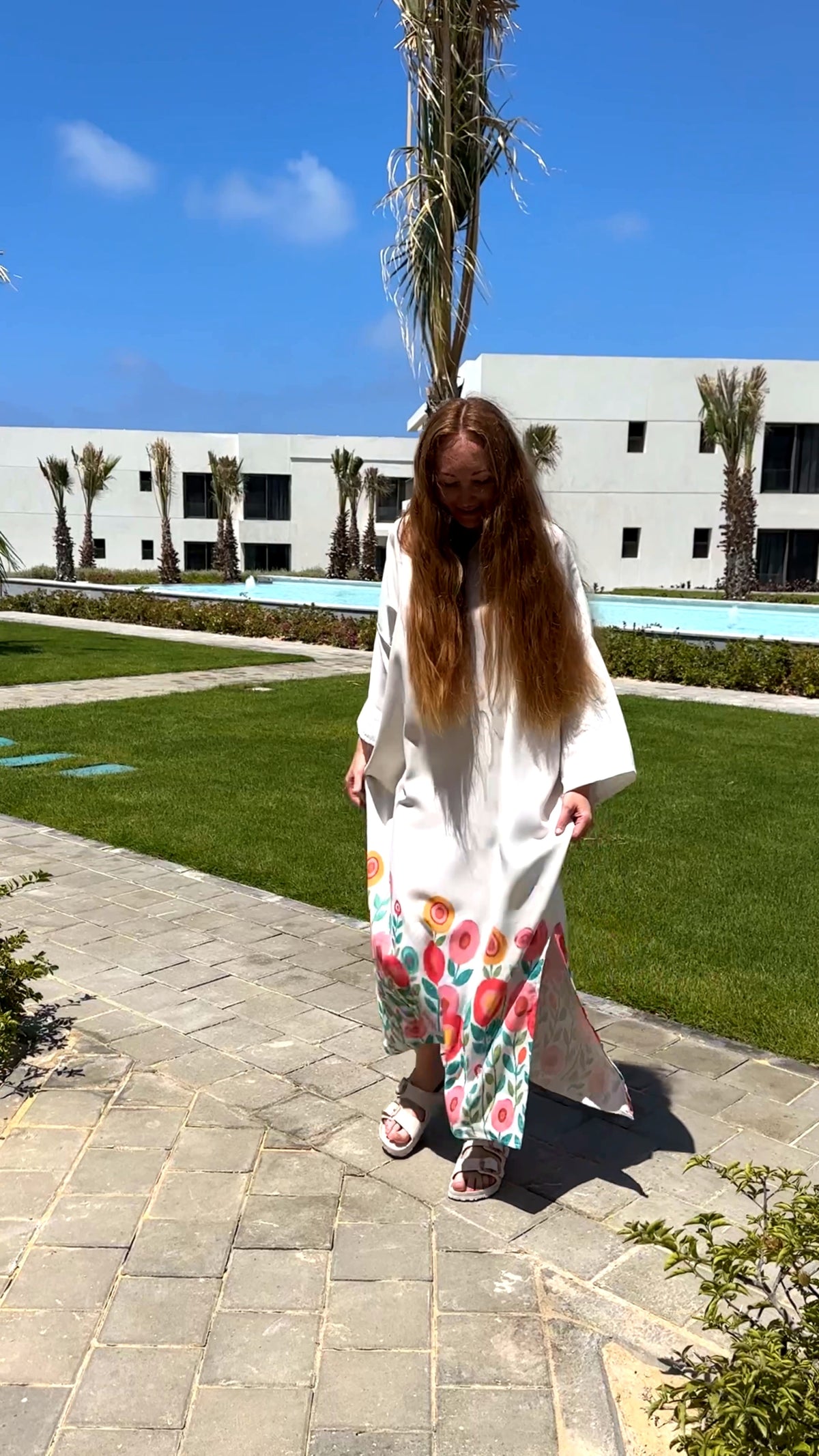 Célora floral kaftan dress, back view
